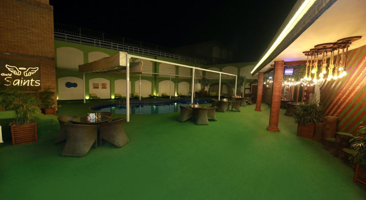 מלון Ramada By Wyndham מולטאן מראה חיצוני תמונה
