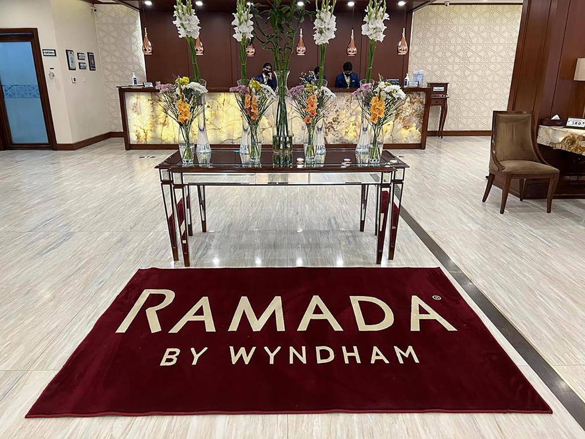 מלון Ramada By Wyndham מולטאן מראה חיצוני תמונה