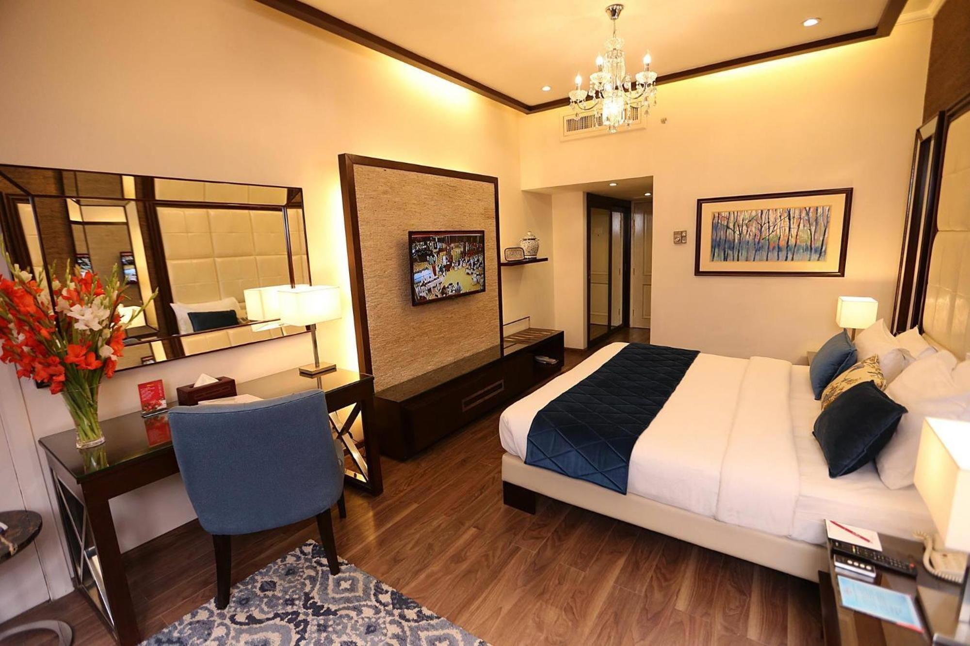 מלון Ramada By Wyndham מולטאן מראה חיצוני תמונה